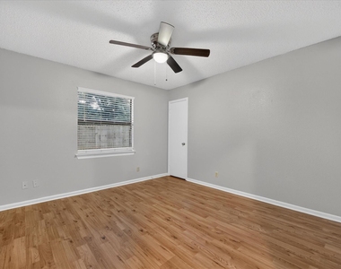 6319 Christy Court - Photo Thumbnail 13