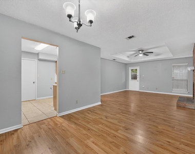 6319 Christy Court - Photo Thumbnail 8