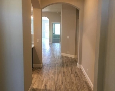 2103 Glorioso Lane - Photo Thumbnail 1