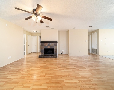 5408 Devils River Drive - Photo Thumbnail 4