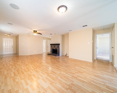 5408 Devils River Drive - Photo Thumbnail 5