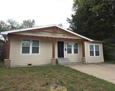 3123 Arizona Avenue - Photo Thumbnail 1