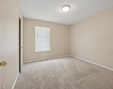 10209 Westward Drive - Photo Thumbnail 12