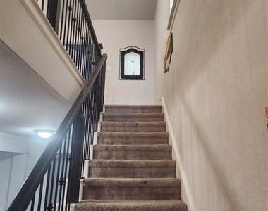 3038 Ivy Hill Lane - Photo Thumbnail 12