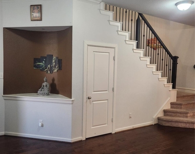 3038 Ivy Hill Lane - Photo Thumbnail 10