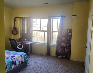 3038 Ivy Hill Lane - Photo Thumbnail 13