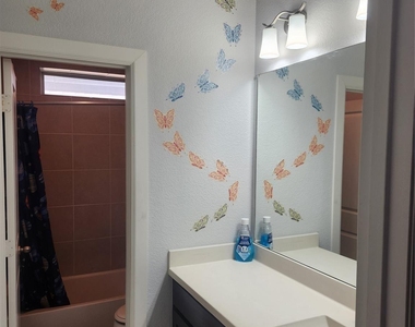 3038 Ivy Hill Lane - Photo Thumbnail 16
