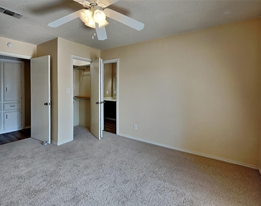 1605 Brighton Drive - Photo Thumbnail 14