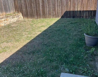 2088 Hartley Drive - Photo Thumbnail 14