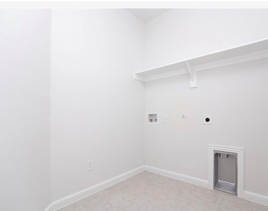 2088 Hartley Drive - Photo Thumbnail 13