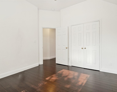 6924 Harvey Lane - Photo Thumbnail 19