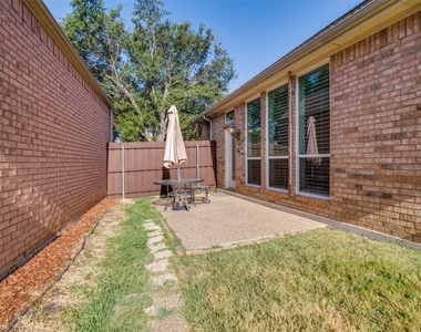 6924 Harvey Lane - Photo Thumbnail 23