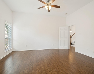 6924 Harvey Lane - Photo Thumbnail 11