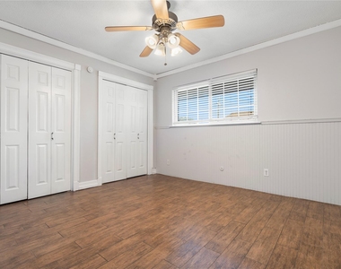 1207 W Wall Street - Photo Thumbnail 10