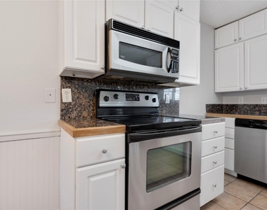 1207 W Wall Street - Photo Thumbnail 8
