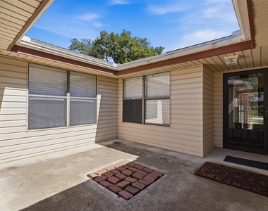 2406 Amber Hill Lane - Photo Thumbnail 3
