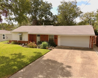 909 Hallum Street - Photo Thumbnail 2
