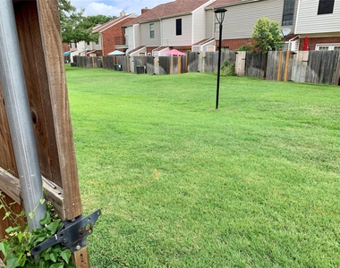 214 Samuel Boulevard - Photo Thumbnail 21