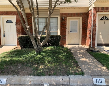 214 Samuel Boulevard - Photo Thumbnail 24