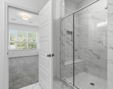 2825 Stanley Avenue - Photo Thumbnail 21
