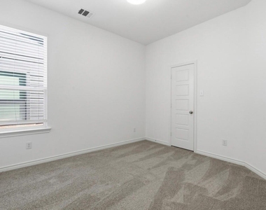 2825 Stanley Avenue - Photo Thumbnail 23