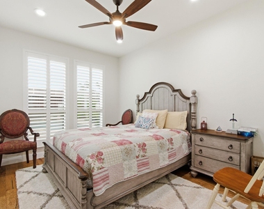 3852 Harrison Drive - Photo Thumbnail 20