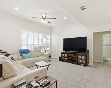 3852 Harrison Drive - Photo Thumbnail 25