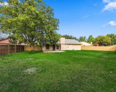725 Southridge Court - Photo Thumbnail 17