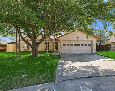 725 Southridge Court - Photo Thumbnail 1