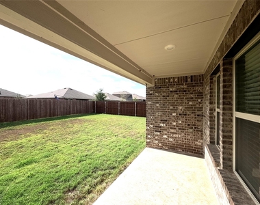 1148 Samantha Drive - Photo Thumbnail 24