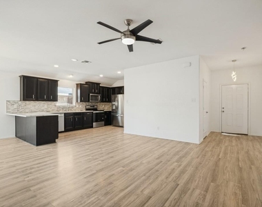2815 Briarbrook Drive - Photo Thumbnail 1