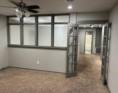 2500 Sierra Drive - Photo Thumbnail 9