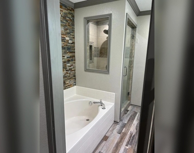 2500 Sierra Drive - Photo Thumbnail 12
