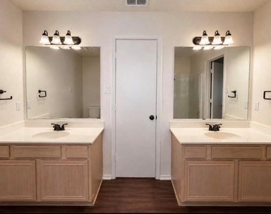 6409 Riverwater Trail - Photo Thumbnail 5