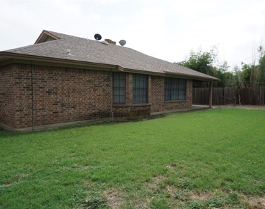 7133 Barbados Drive - Photo Thumbnail 17