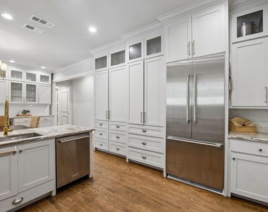 4503 Lakeside Drive - Photo Thumbnail 14