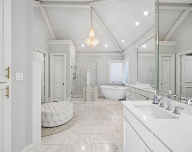 4503 Lakeside Drive - Photo Thumbnail 18