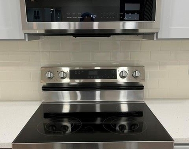 9473 Timberleaf Drive - Photo Thumbnail 12