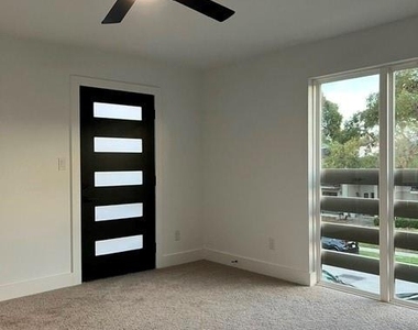 9473 Timberleaf Drive - Photo Thumbnail 17