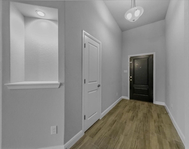 1605 Camp Court - Photo Thumbnail 3