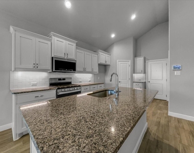 1605 Camp Court - Photo Thumbnail 6