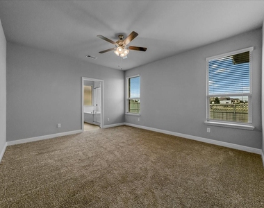 1605 Camp Court - Photo Thumbnail 10