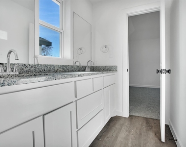 1479 Cathey Drive - Photo Thumbnail 6