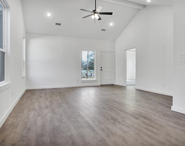1479 Cathey Drive - Photo Thumbnail 2