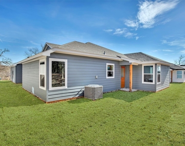 1479 Cathey Drive - Photo Thumbnail 8
