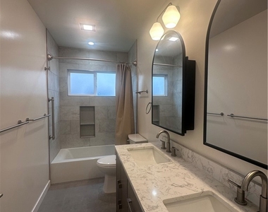 1623 S Atlantic - Photo Thumbnail 4