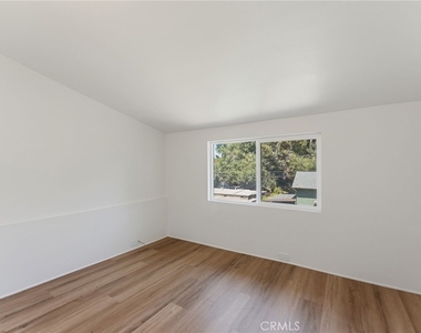 1128 Fremont - Photo Thumbnail 9