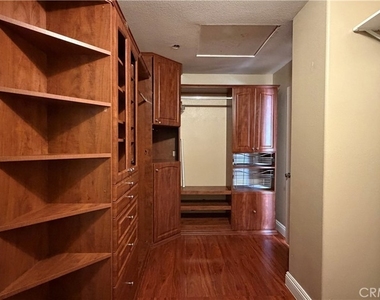 15895 Sedona - Photo Thumbnail 14