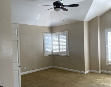 28822 Woodcrest Lake - Photo Thumbnail 10