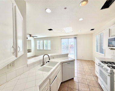 11324 Riverleaf Drive - Photo Thumbnail 5